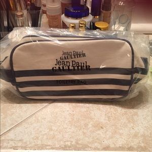 Men’s toiletries bag 💼